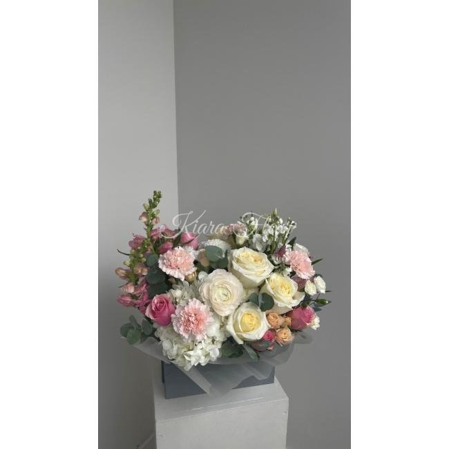 Ящик бело-розовый от интернет-магазина «Kiara Fleur»